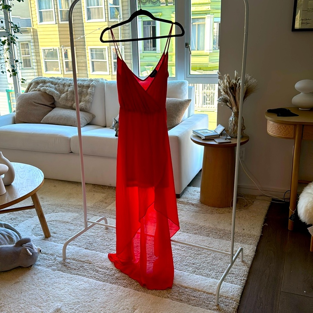 Bebe XS flowing red dress